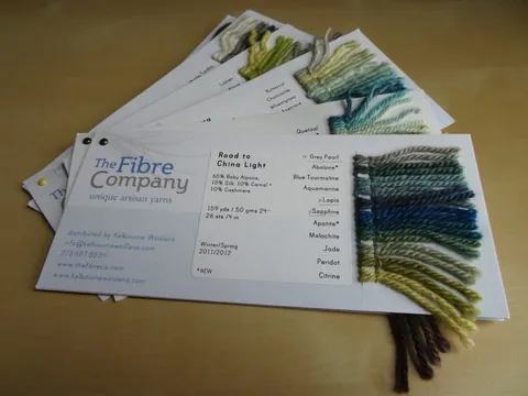 Fibre synthétique : définition et usage en tricot